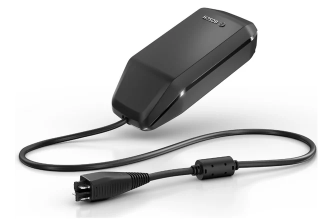 BOSCH Ladegerät 2 Ampere BPC3200 mit Netzkabel schwarz